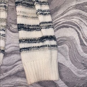 Calvin Klein Sweaters - Calvin Klein Sweater Calvin Klein Sweaters - Calvin Klein Sweater